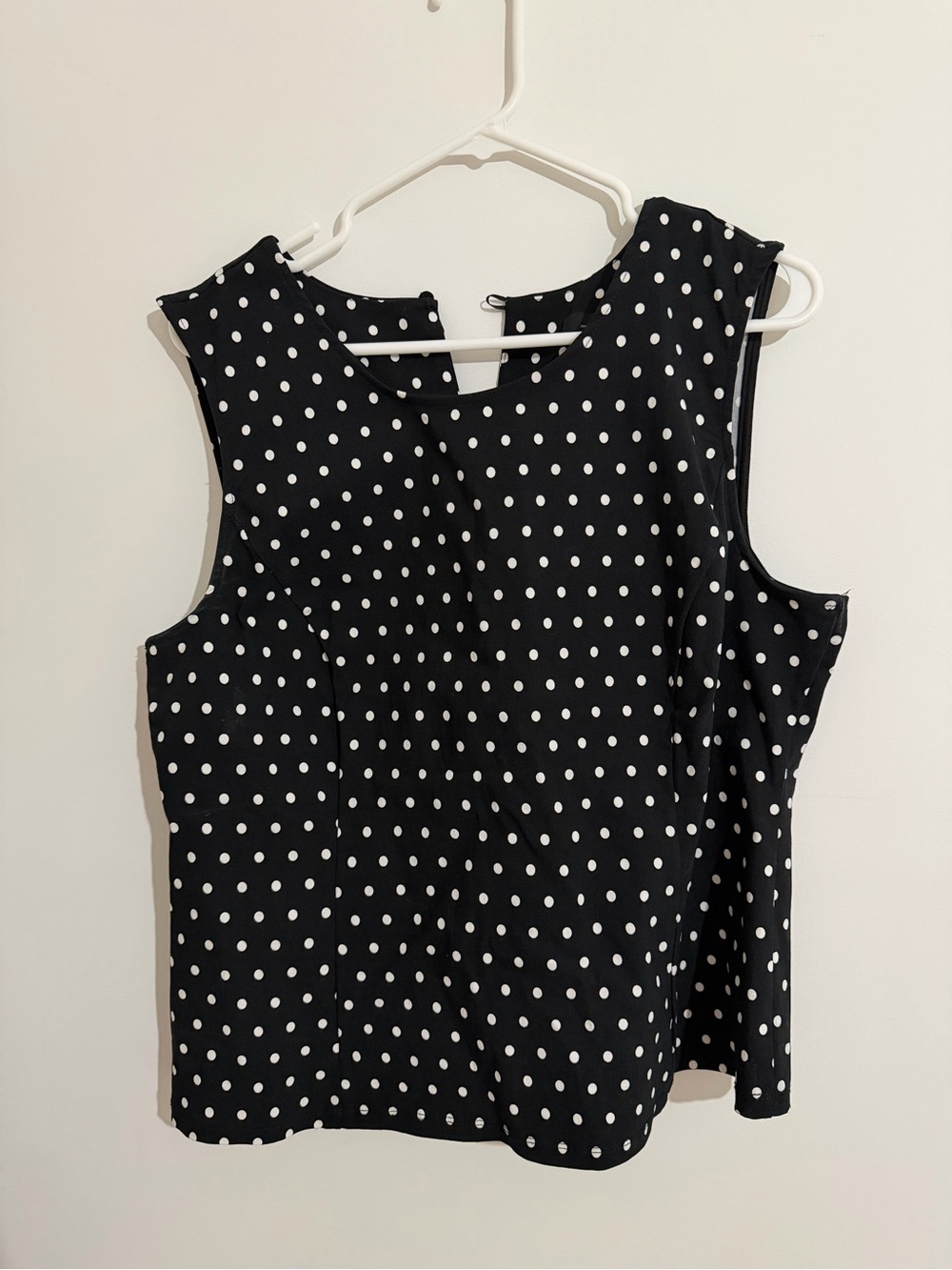Jules & Leopold Black and White Polka Dot Sleeveless Camisole